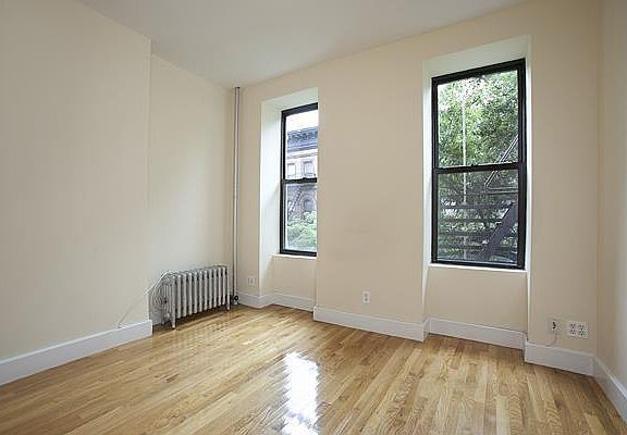 2nd image of 323 E 90th St APT 3W