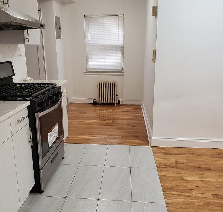 1st image of 15006 23rd Ave #1-F
