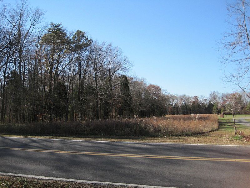 2nd image of Angell Rd