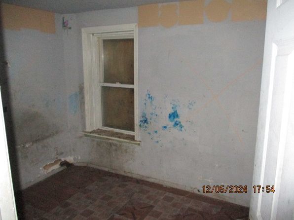 chicago-illinois-2066335347 picture