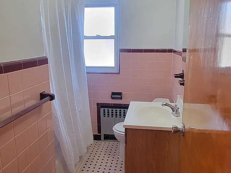 FULL BATH