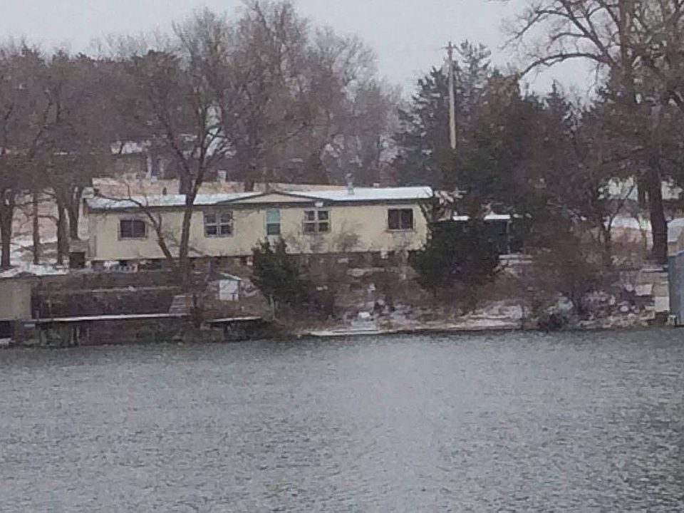 1st image of 331 NE Mockingbird Dr