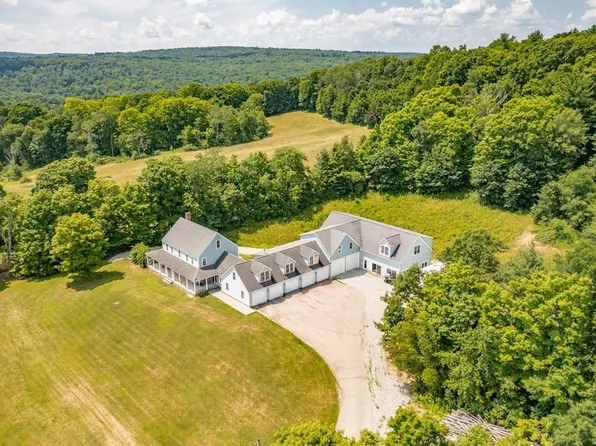 297 Brookfield Rd, Brimfield, MA 01010