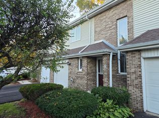 10956 S 76th Ave Unit E, Palos Hills, IL 60465