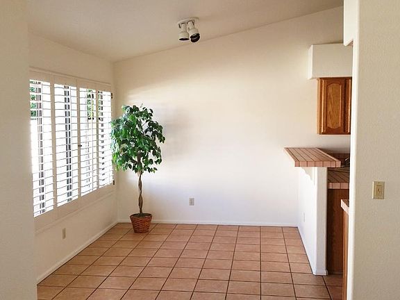 3rd image of 10742 W Clover Way