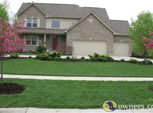 6877 Hickory Pointe Dr, Middletown, OH 45044