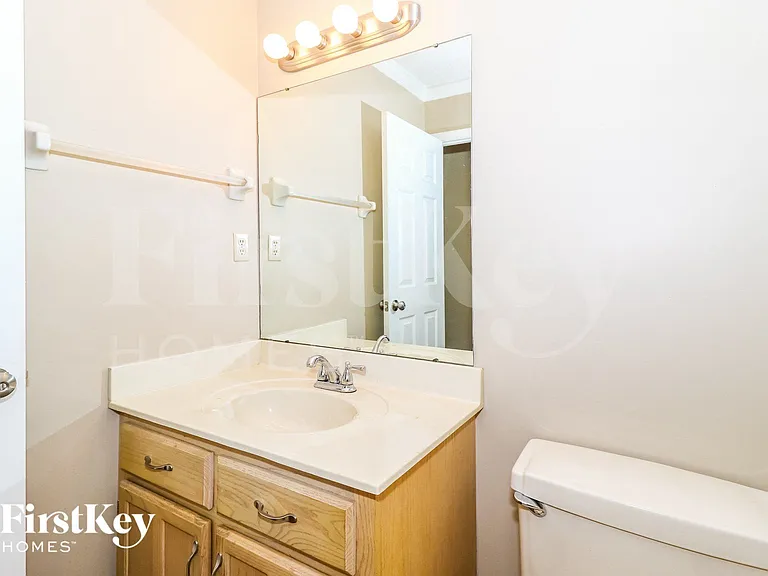 8930 Lake Springs Cv — Photo 13