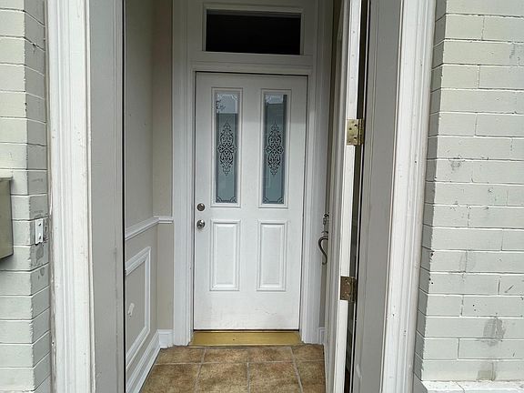 Front Door/foyer