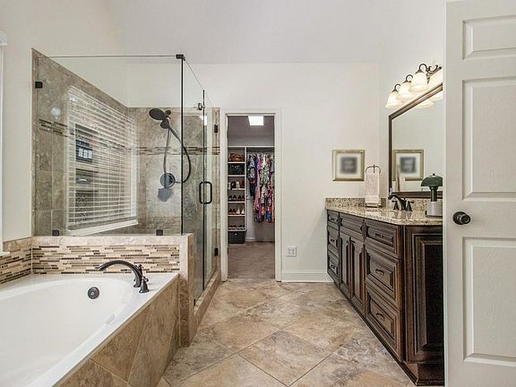 5th image of 4655 Gilhams Rd NE