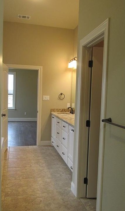 1st image of 15743 Timber Creek Ln