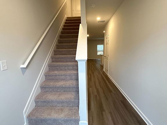 2nd image of 136 Red Oak Trl NW