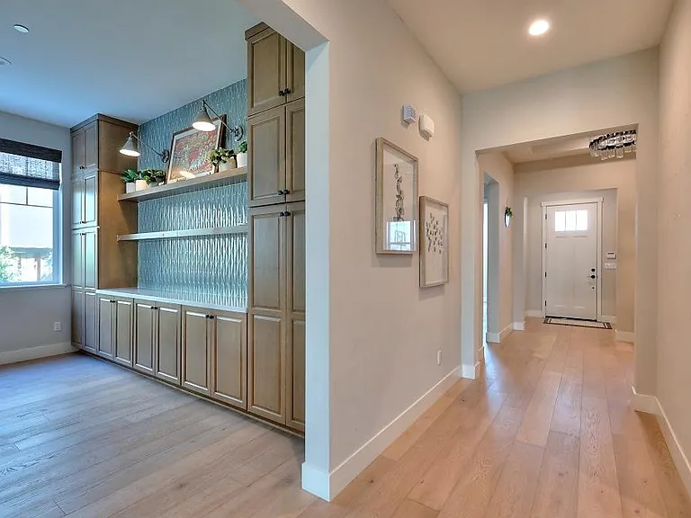 2995 Middlebury Dr — Photo 41