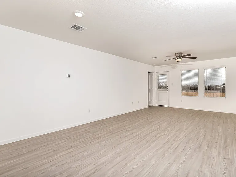 3609 Knob Trl — Photo 4