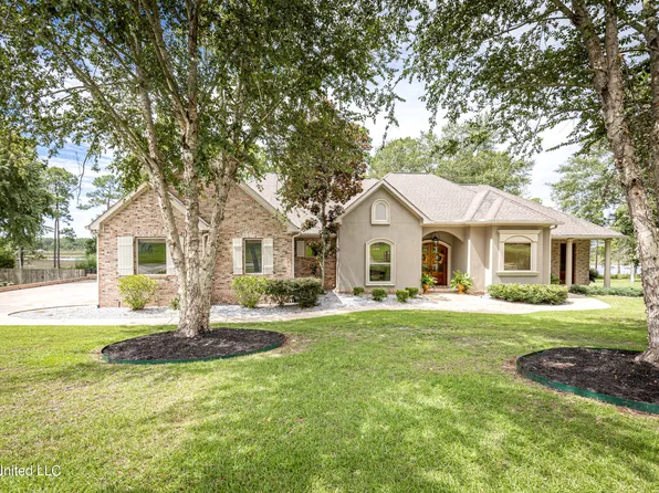 10010 Sanctuary Blvd W, Ocean Springs, MS 39564