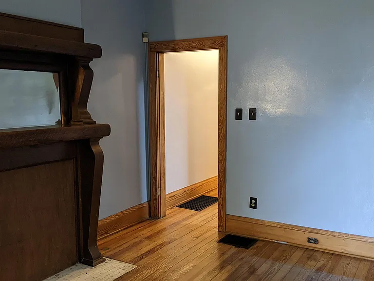 461 Elsmere St #461 — Photo 7