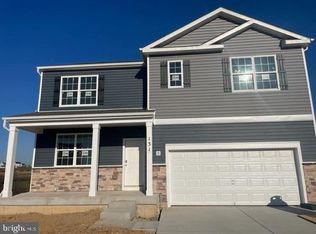 131 Knobby Hook Dr, Hanover, PA 17331