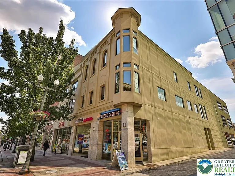 822 W Hamilton St #304 — Photo 1