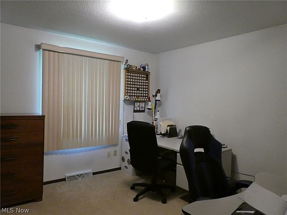 5th image of 273-275-277 Elizabeth Dr
