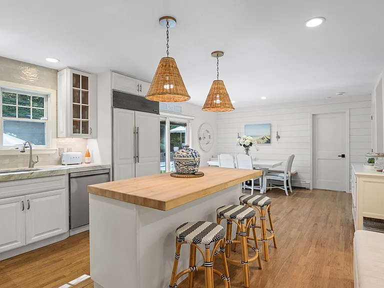 2421 Noyac Rd — Photo 13