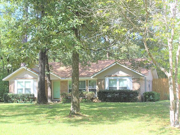3rd image of 444 Fairview Dr