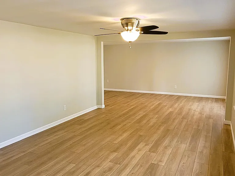 4426 Varner Rd — Photo 5