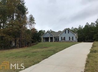 130 W Pennick Dr, Covington, GA 30014