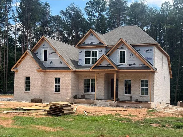 1870 Woodstock Rd, Clemmons, NC 27012