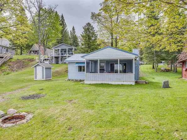 3451 Deerfield Ln, Lupton, MI 48635