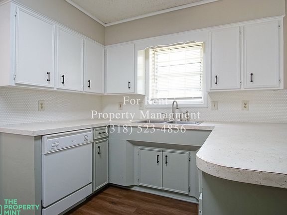 5th image of 200 Sussex Dr