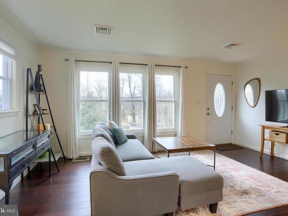 5th image of 7936 Moyer Rd