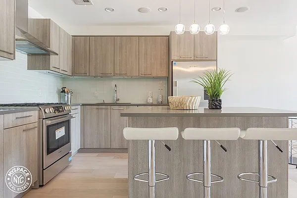 Sold by MySpaceNYC | media 5