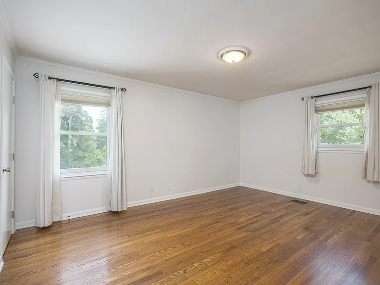 5235 Kincannon Dr — Photo 19