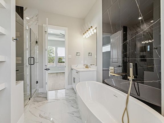 4th image of 5823 Mansfield Heights Ln