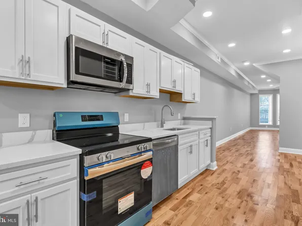 1827 W Mulberry St, Baltimore, MD 21223