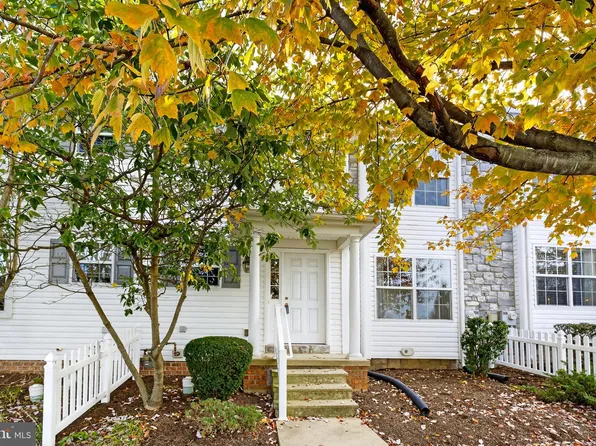 802 Wallingford Rd, Lititz, PA 17543