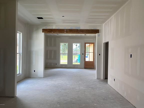 4th image of 144 Luxford Way