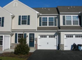 27 Broderick Ct, Leola, PA 17540