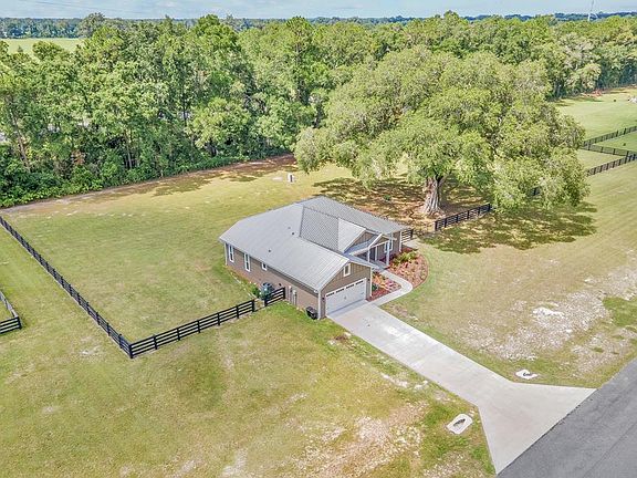 5th image of 6095 SW 84th Ln