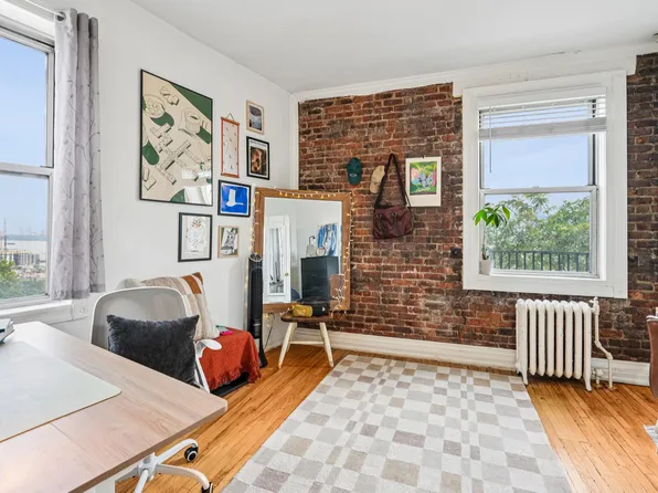 851 Blvd East image 23 of 42