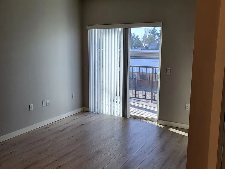 Pacific Ridge Apartments — Photo 15