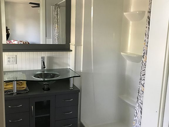 Master bath 