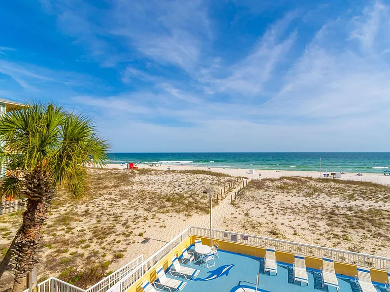 615 W Beach Blvd #ID1541224P — Photo 10