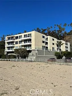 723 Palisades Beach Rd #101 — Photo 23