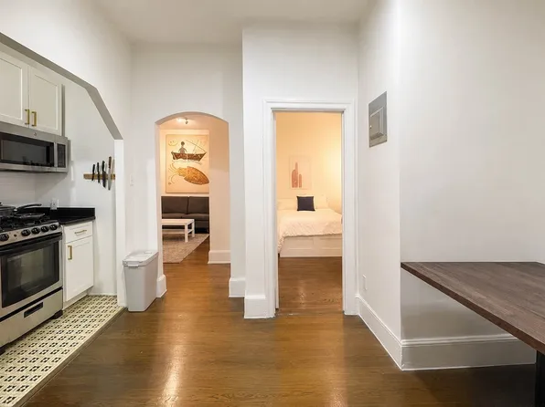 516 East 11th Street image 1 of 12