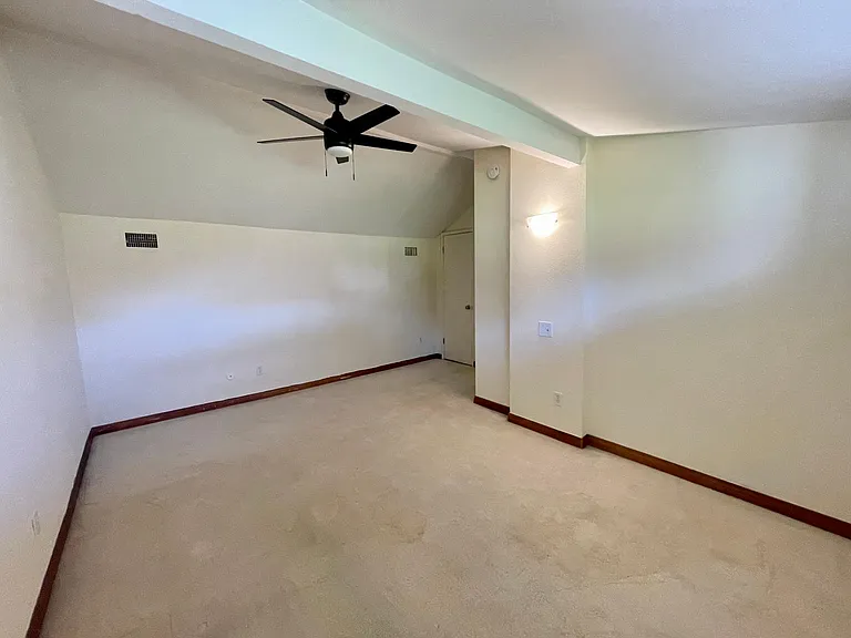 5470 Baltimore Dr #11 — Photo 16