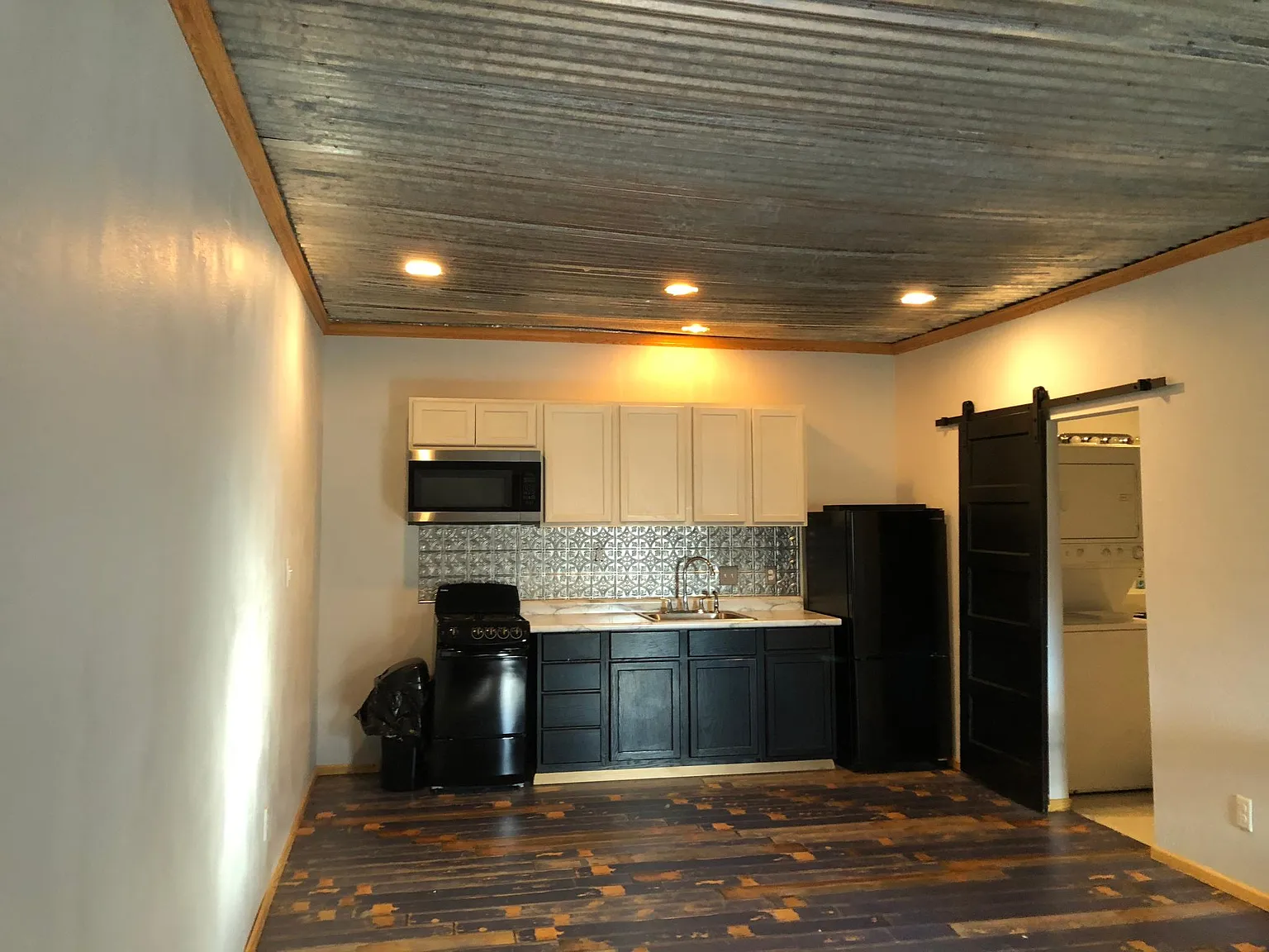 Studio, 510 sqft, $850 — Photo 3