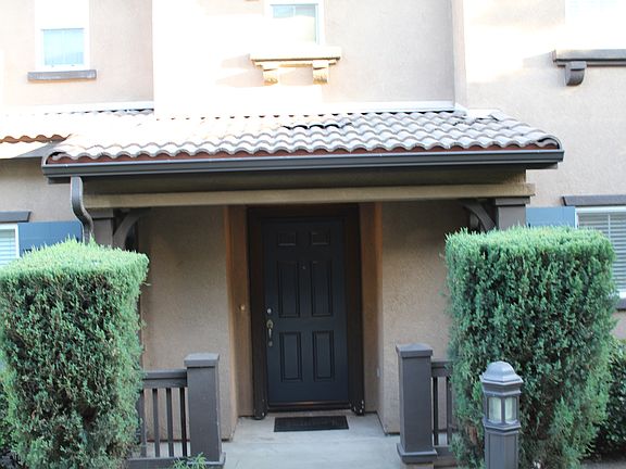 3rd image of 505 N Orange Privado