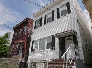 32 Manhattan Ave #1, Jersey City, NJ 07307