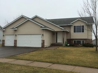 481 W Overlook Dr, Ellsworth, WI 54011