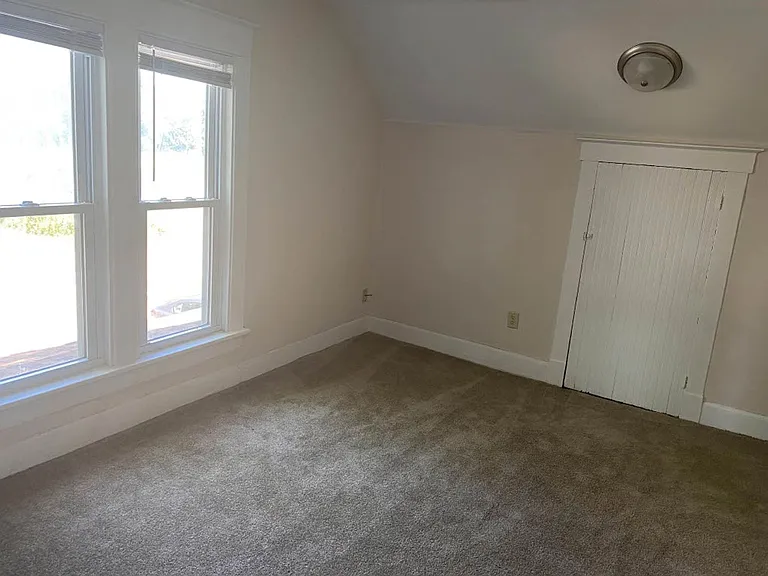 1412 N Champaign St — Photo 11